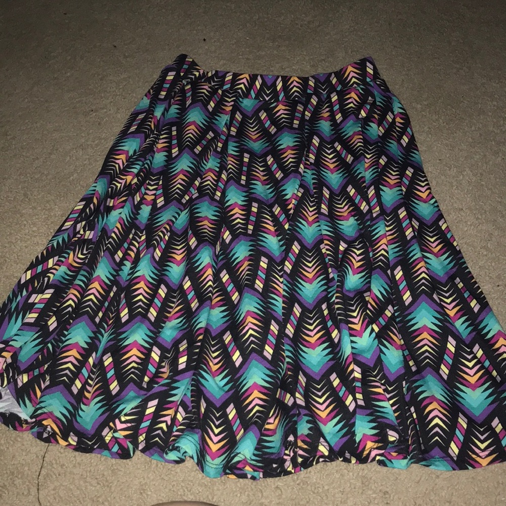 Size small LuLaRoe Madison Aztec print skirt!